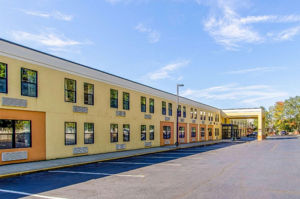 La Casa Inn & Suites-Middleboro Main image